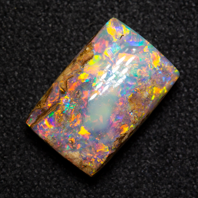 2.60 ct boulder opal 10.4×6.9×4.1mm